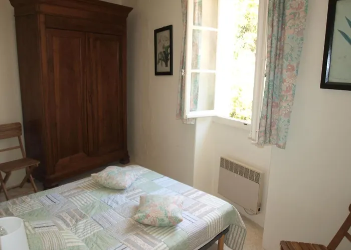 Apartment Rural Du Mas De Coste Cannes-et-Clairan